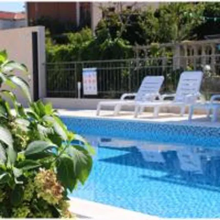 Katarina And House Marieta Feriehus *