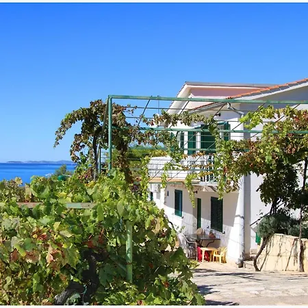 בית נופש Katarina And House Marieta Dolac